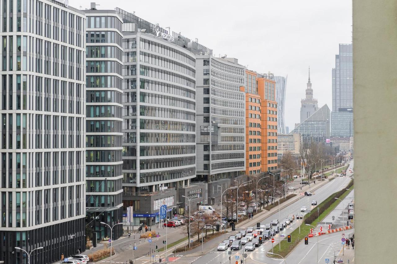 Family Apartment With A Terrace On Aleje Jerozolimskie Varsó Kültér fotó